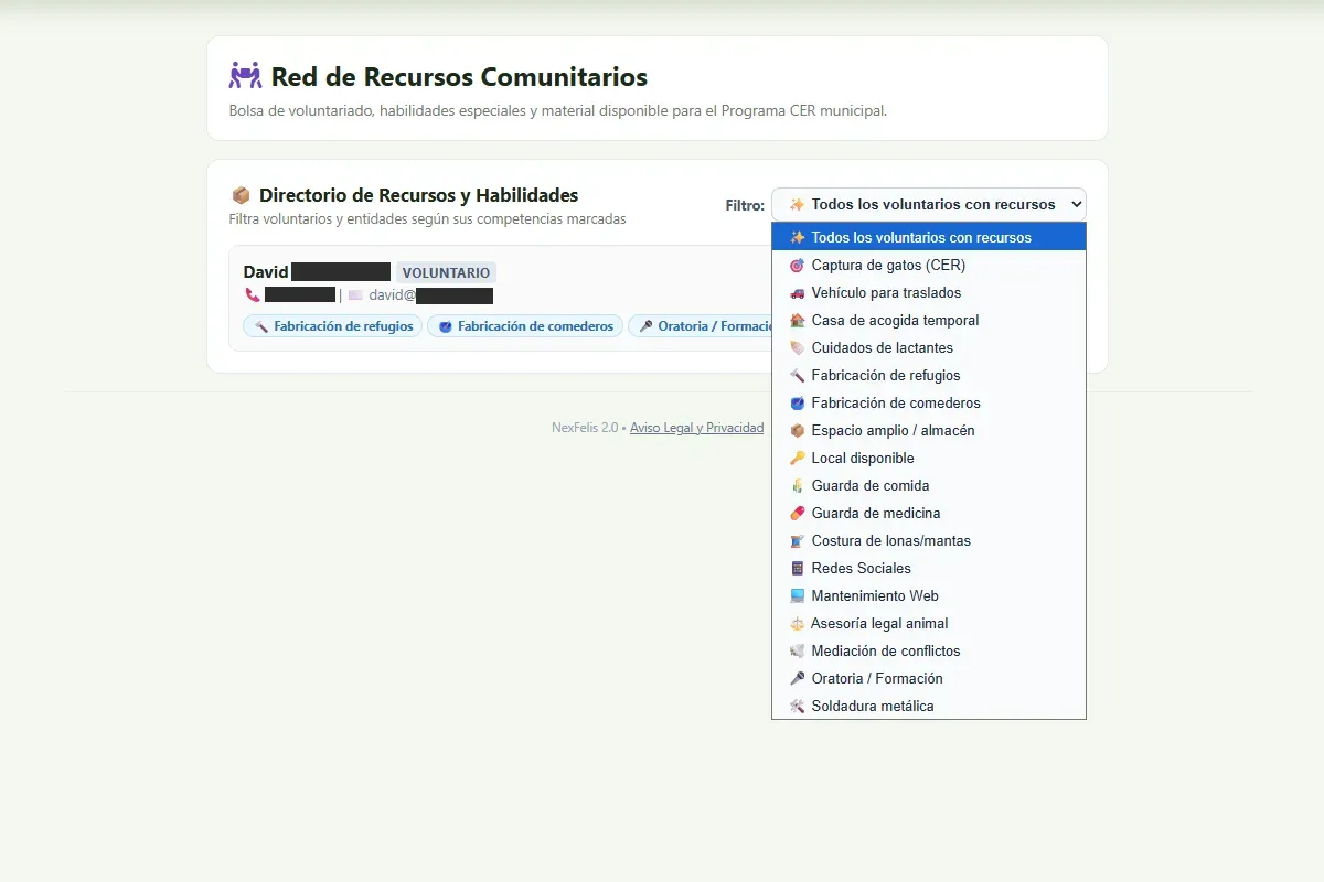 Captura del panel de búsqueda de recursos en NexFelis con filtros por vehículo, jaula-trampa y disponibilidad